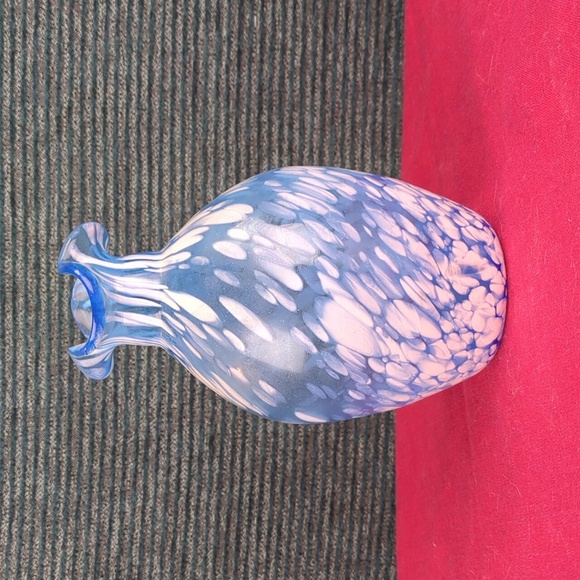 Vintage Hand Blown Blue And White Bud Vase 6.5" Tall - Picture 1 of 8